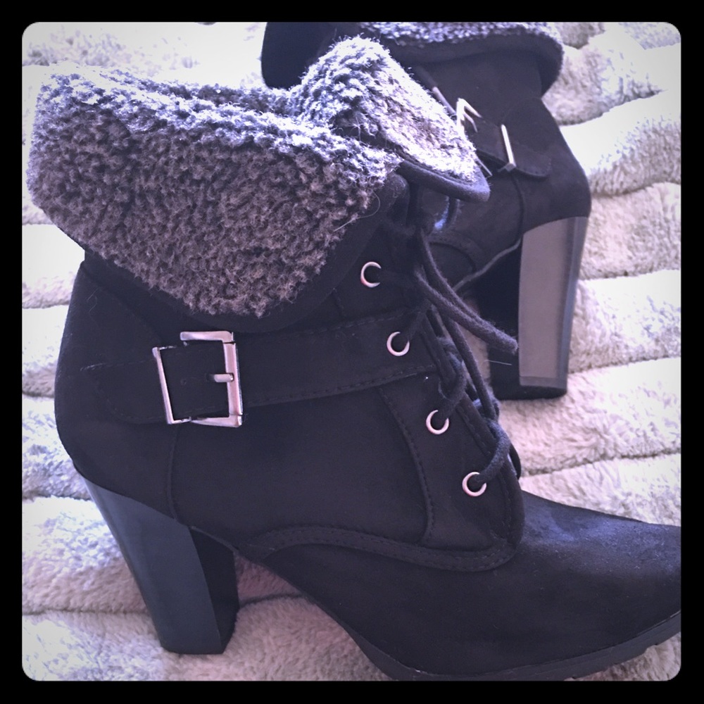 White Mountain boots new beautiful